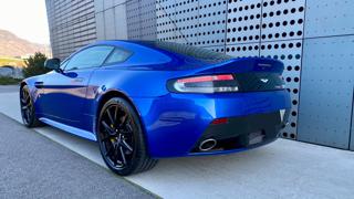 Aston Martin V8  - Foto 6