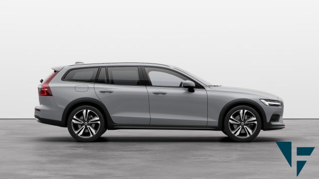 Volvo V60 Cross Country  elettrica/diesel - dettaglio 1
