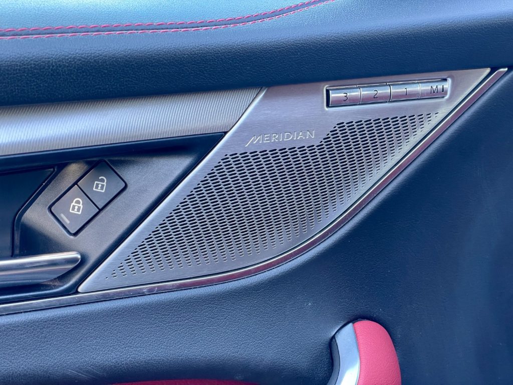 JAGUAR F-Pace 2.0d D200 AWD R-Dynamic SE - 24