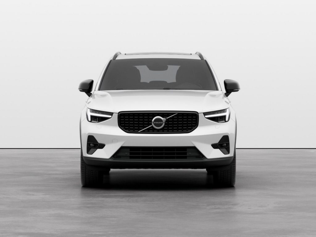 Auto Nuova VOLVO XC40 B4 Automatico Ultimate Dark - MY24 - Motorsclub ...