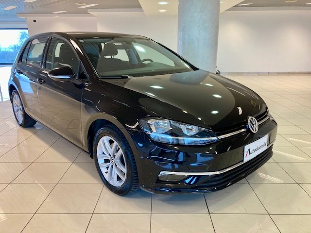 VOLKSWAGEN Golf Nero metallizzato