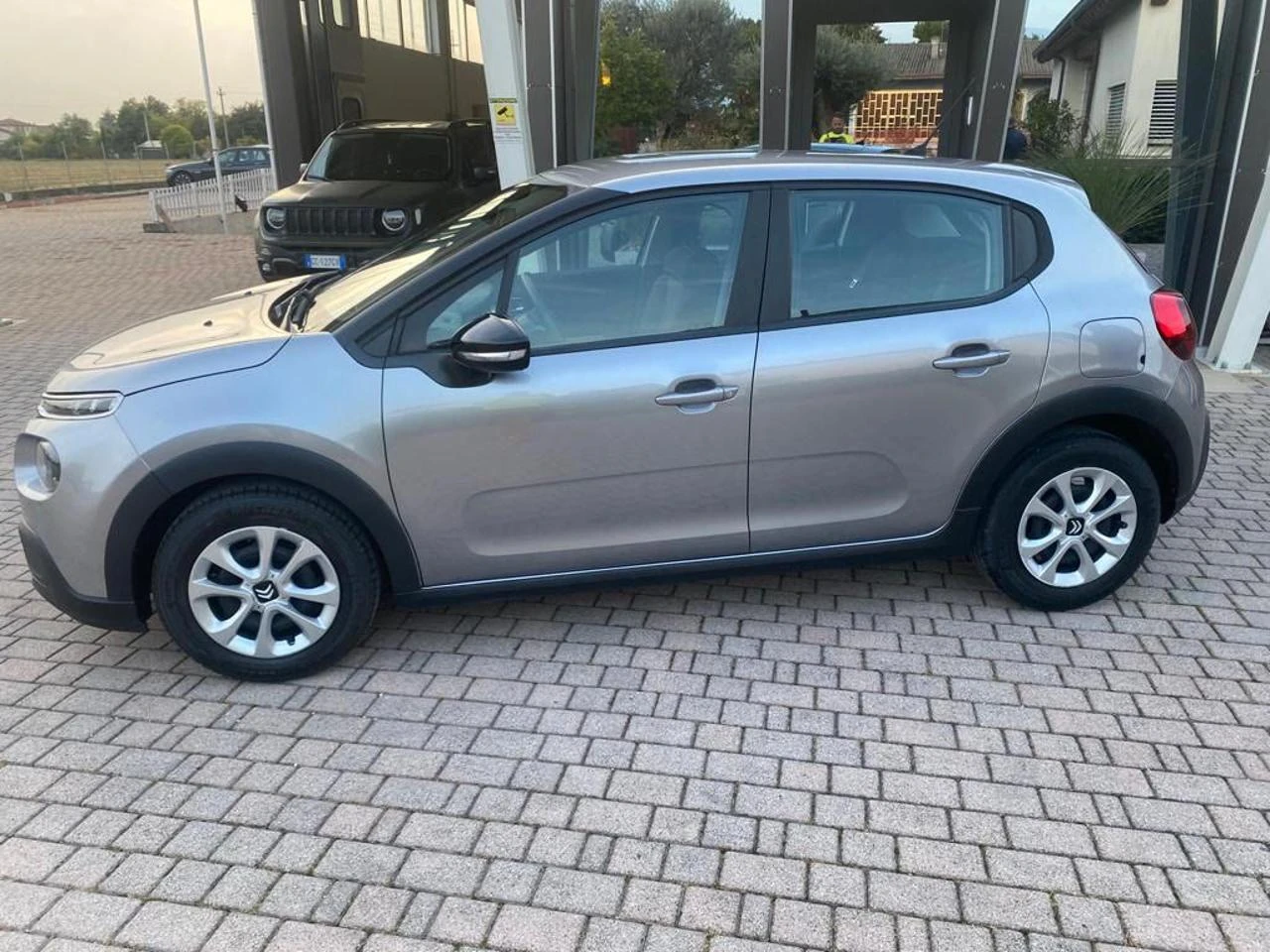 CITROEN C3 PureTech 82 Shine - lato-sx