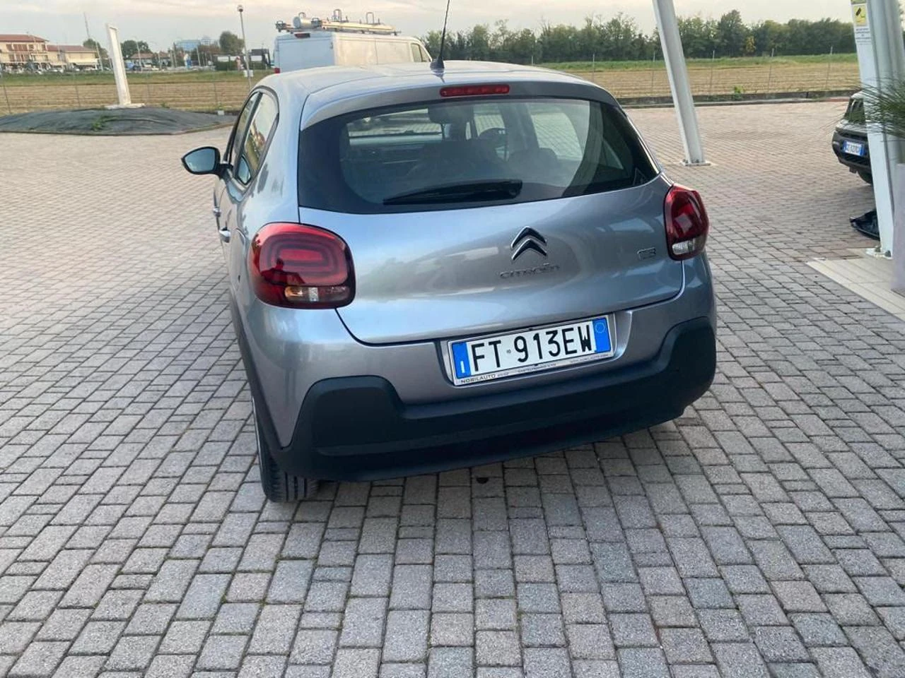 CITROEN C3 PureTech 82 Shine - posteriore