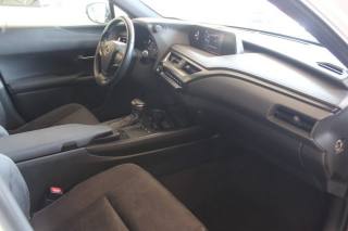 Lexus UX 250H  - Foto 8