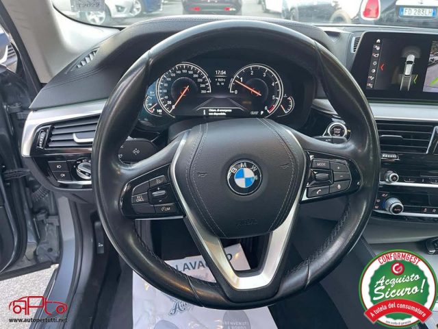 BMW 530 d xDrive 249CV Touring Luxury