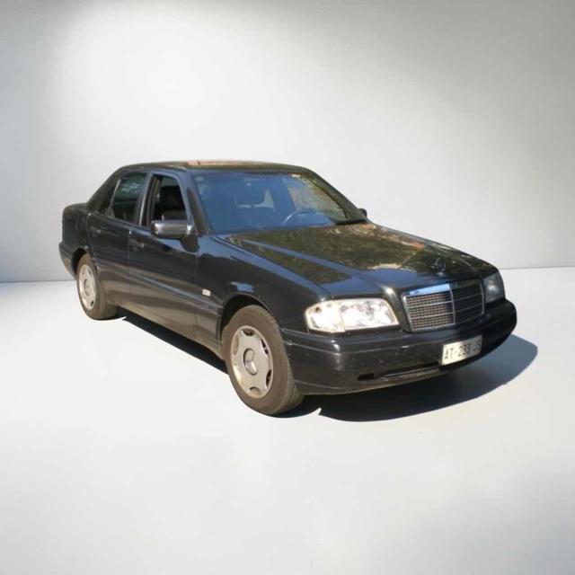 MERCEDES-BENZ C 180 Grigio scuro metallizzato