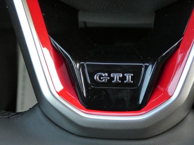 VOLKSWAGEN Golf GTI 8 2.0 TSI DSG Tetto 19 Led-Matrix Tel.Navi Harm.-K