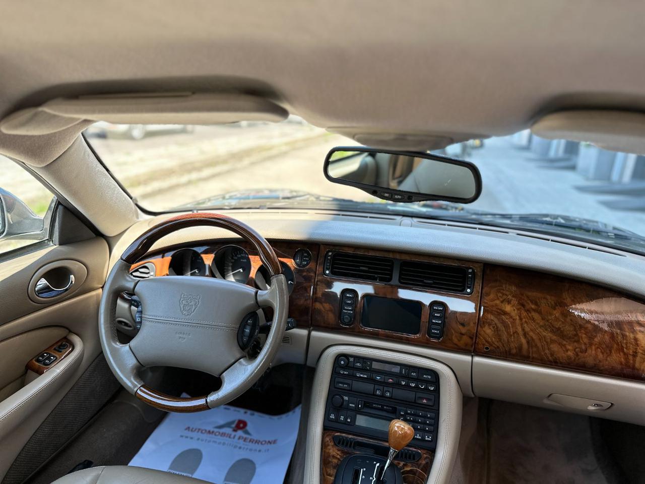 JAGUAR XK8 4.2 V8 Coupé - cruscotto