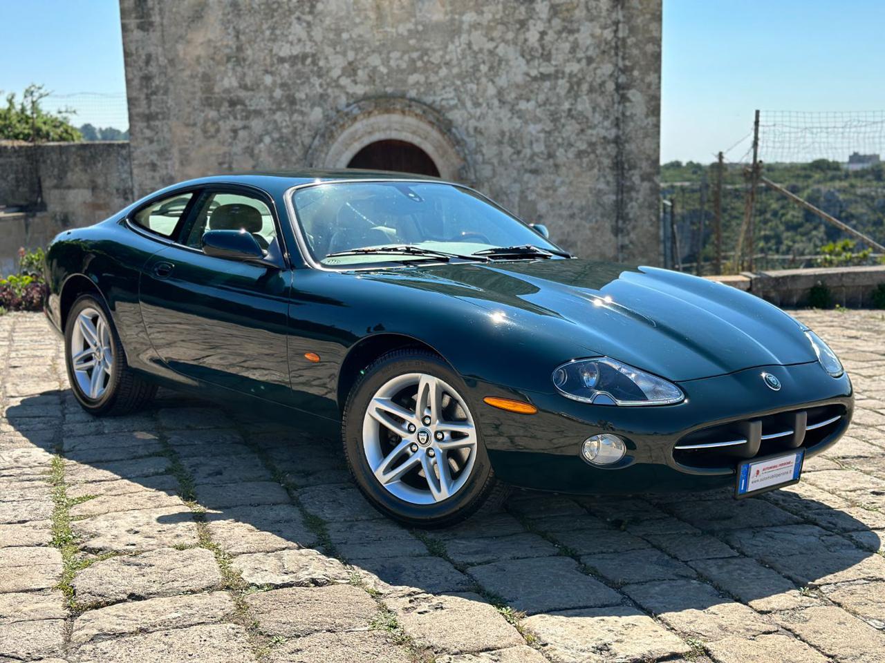 JAGUAR XK8 4.2 V8 Coupé - anteriore-dx