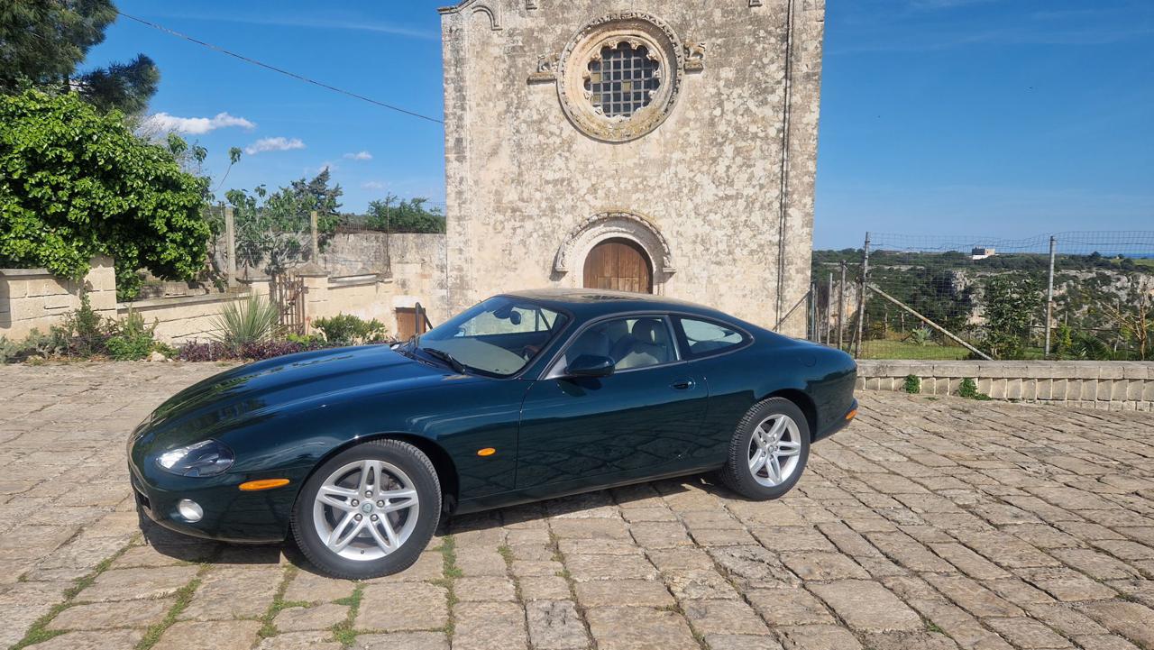 JAGUAR XK8 4.2 V8 Coupé - anteriore-sx