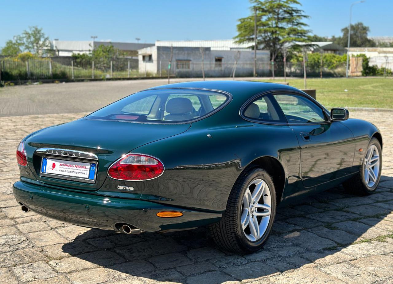 JAGUAR XK8 4.2 V8 Coupé - posteriore-dx
