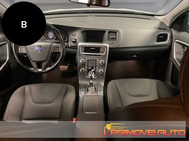 VOLVO V60 D4 Geartronic Business Usato