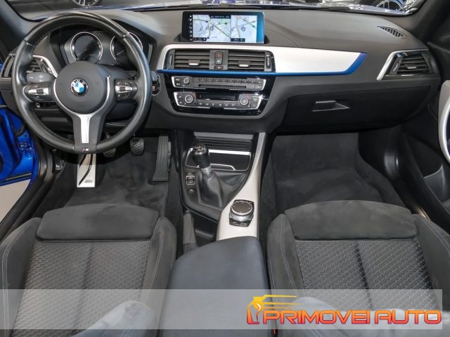 BMW 218 Blu metallizzato