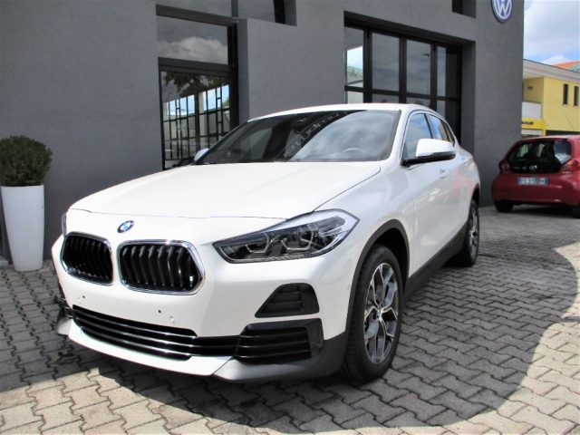 BMW X2 Bianco metallizzato