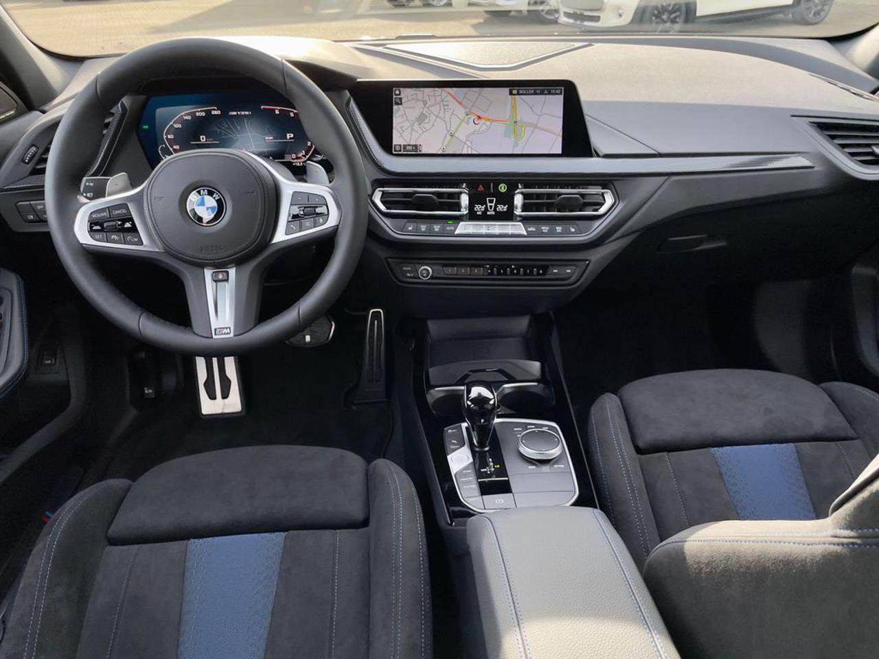 BMW M135 i xDrive H/K HEAD-UP - abitacolo-anteriore