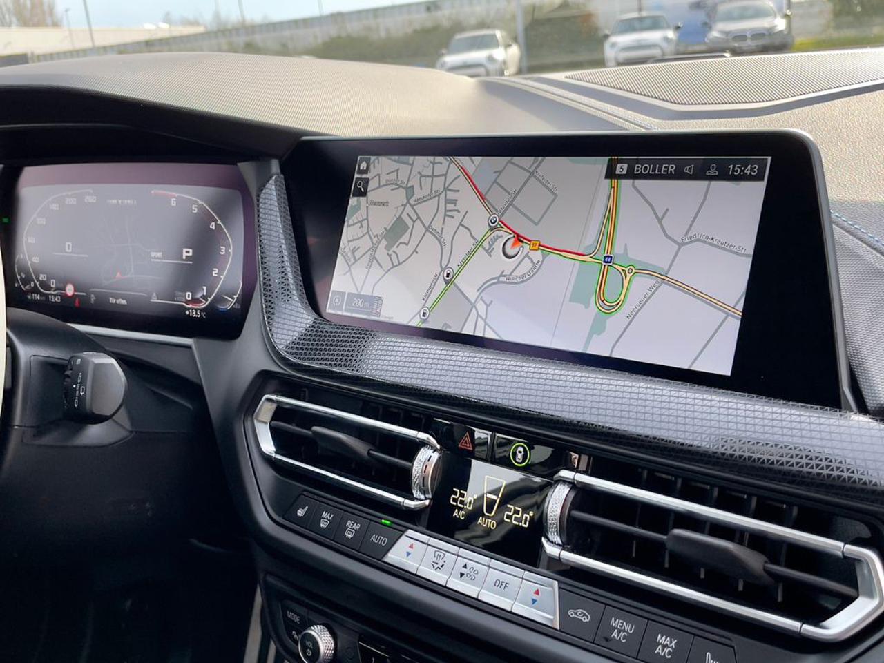 BMW M135 i xDrive H/K HEAD-UP - navigatore