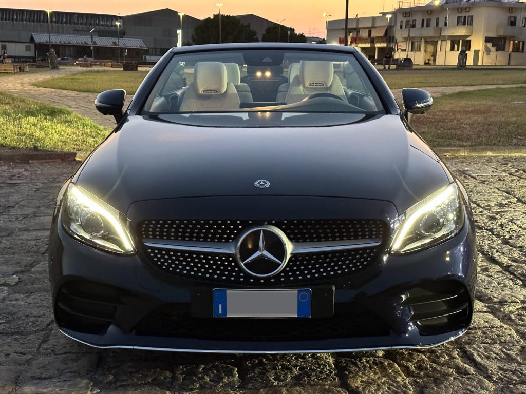MERCEDES-BENZ C 220 d Cabrio Premium AMG - 1 prop./ FULL - 17