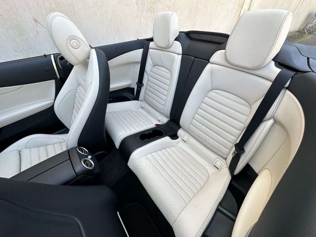 MERCEDES-BENZ C 220 d Cabrio Premium AMG - 1 prop./ FULL - 10