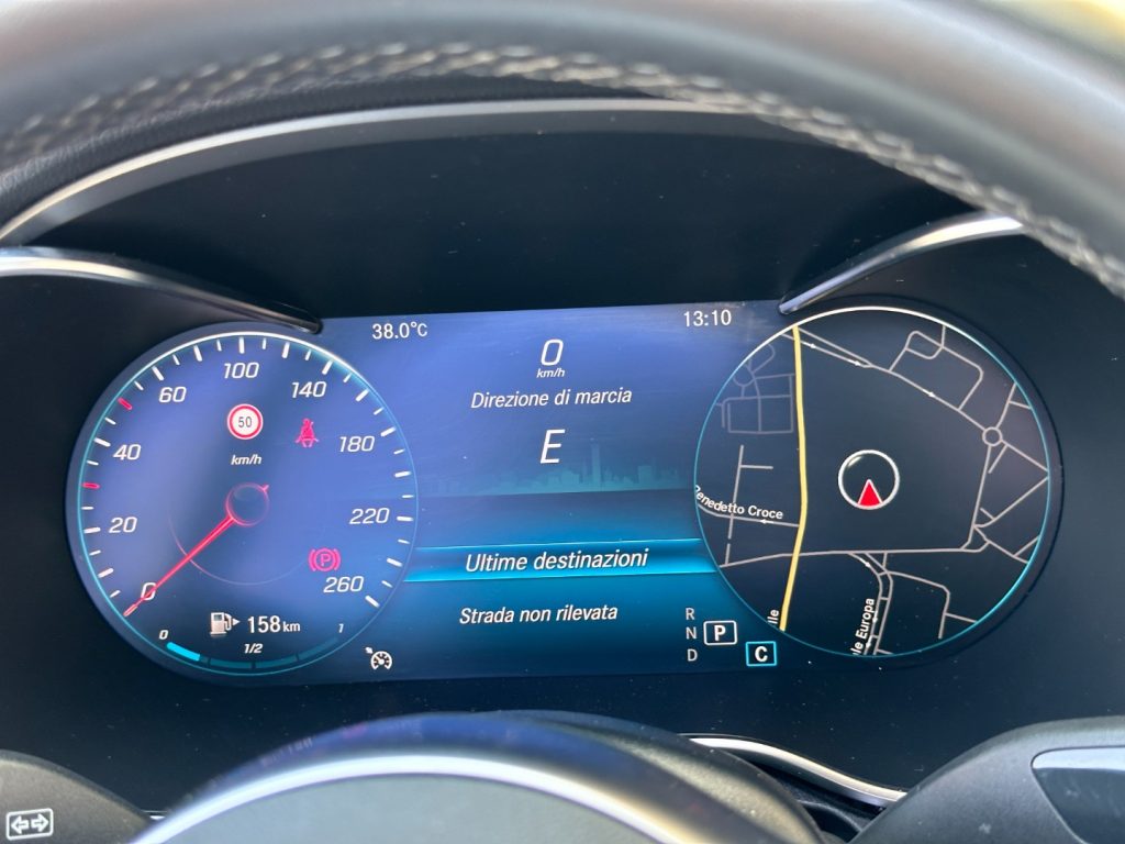 MERCEDES-BENZ C 220 d Cabrio Premium AMG - 1 prop./ FULL - 37