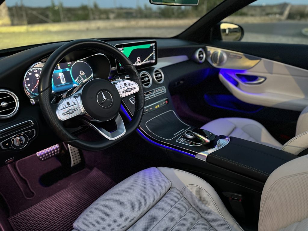 MERCEDES-BENZ C 220 d Cabrio Premium AMG - 1 prop./ FULL - 9