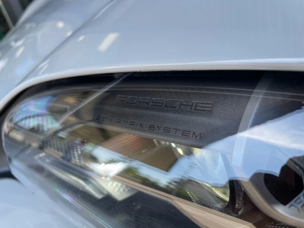 PORSCHE Taycan 4 Cross Turismo - 22
