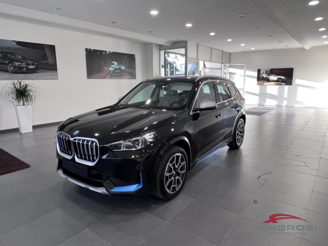 BMW iX1 xDrive30 xLine Premium Package 