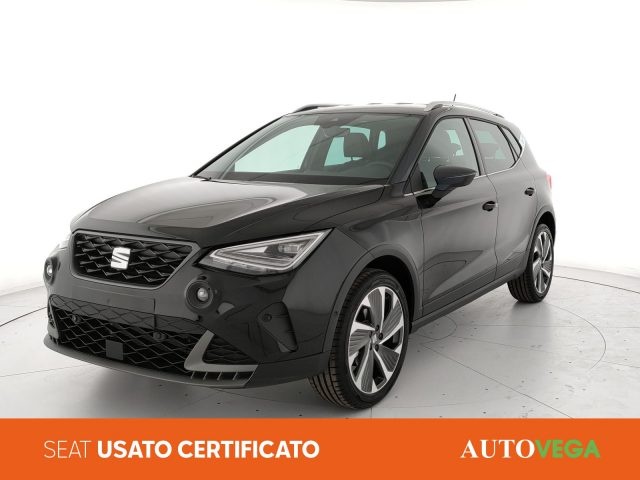 SEAT Arona Nero pastello