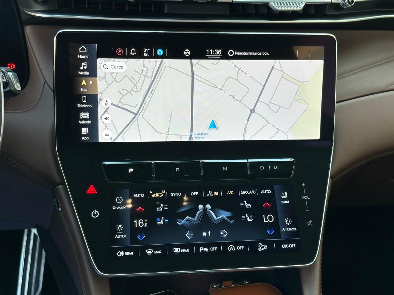 MASERATI Grecale 2.0 MHEV 300 CV GT - navigatore