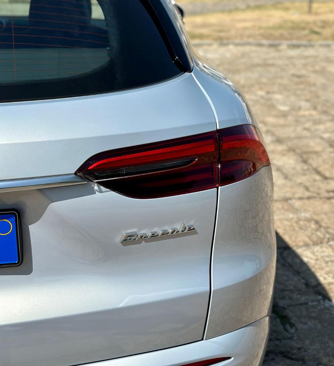 MASERATI Grecale 2.0 MHEV 300 CV GT - luci-posteriori