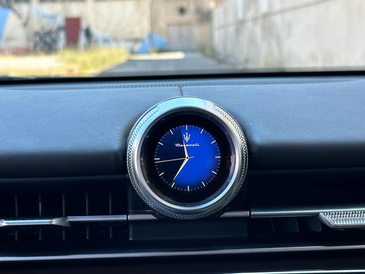 MASERATI Grecale 2.0 MHEV 300 CV GT - strumenti-interni