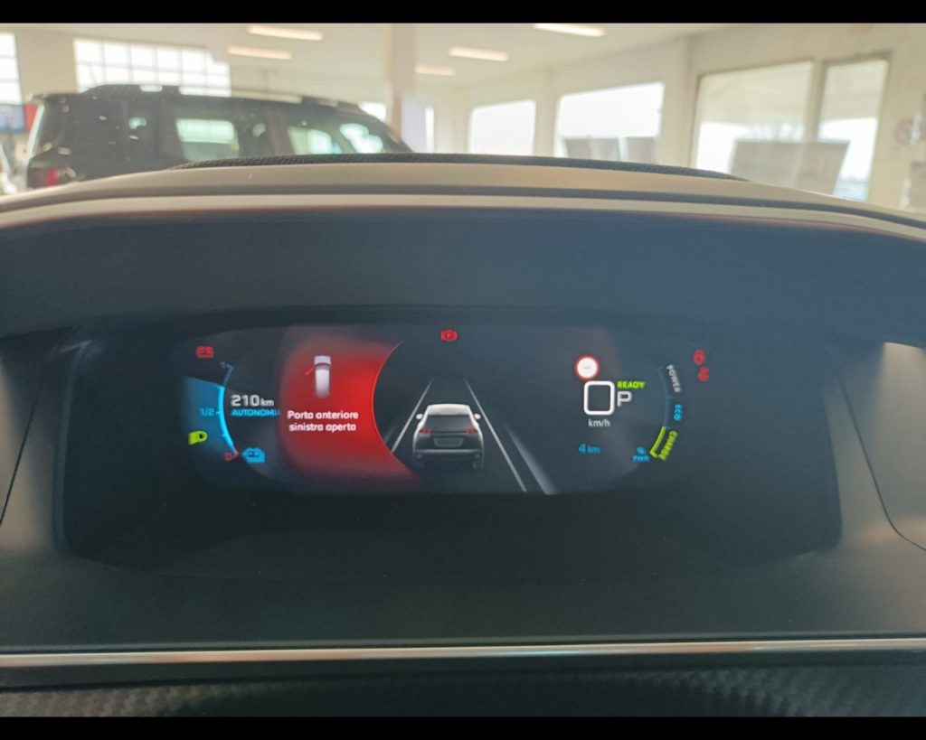 PEUGEOT 2008 e- Allure Pack 100kW - 6