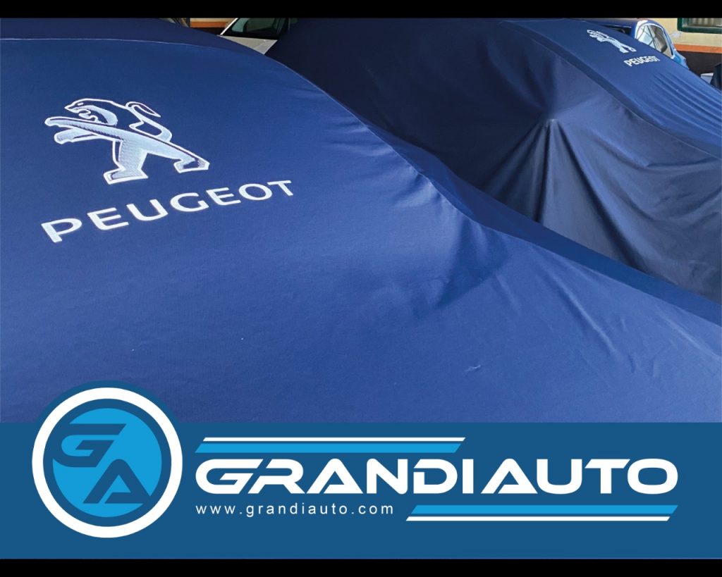 PEUGEOT 2008 e- Allure Pack 100kW - 12