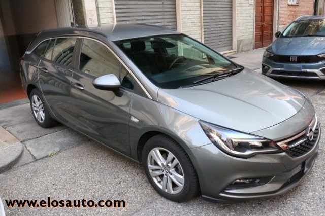 OPEL Astra Grigio metallizzato