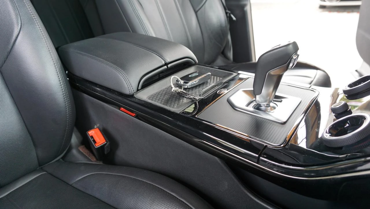 LAND ROVER Range Rover Evoque 2.0 I4 200 CV AWD Auto R-Dynamic S - abitacolo-anteriore