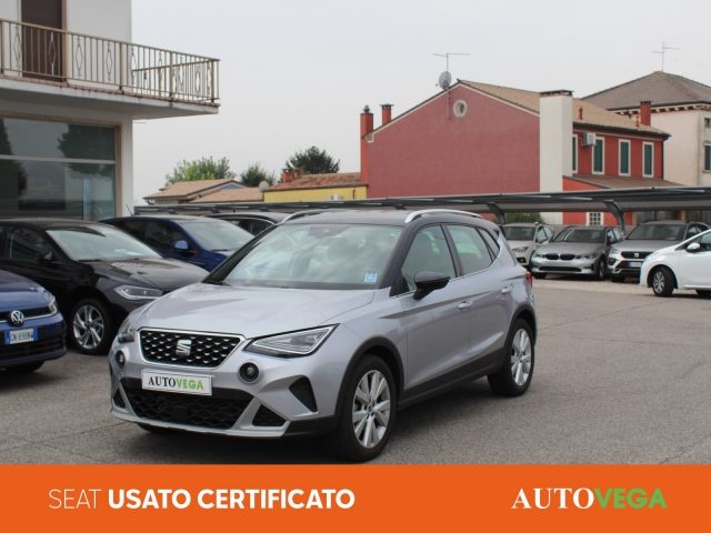 SEAT Arona Grigio pastello