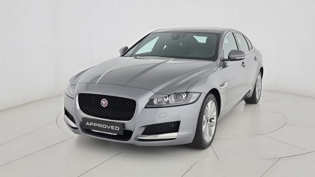 Interni della Jaguar XF del 2023