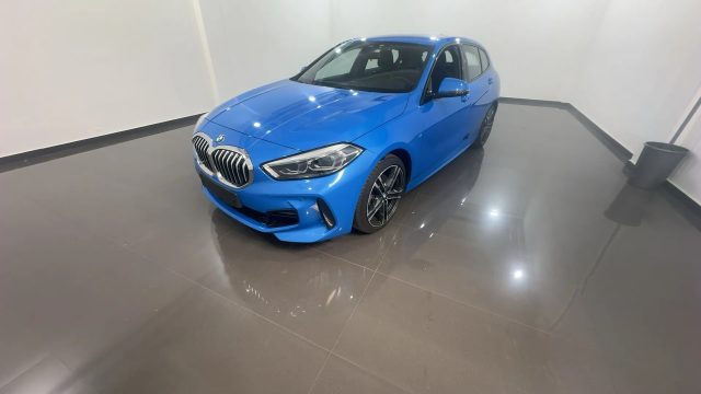 BMW 118 Blu metallizzato