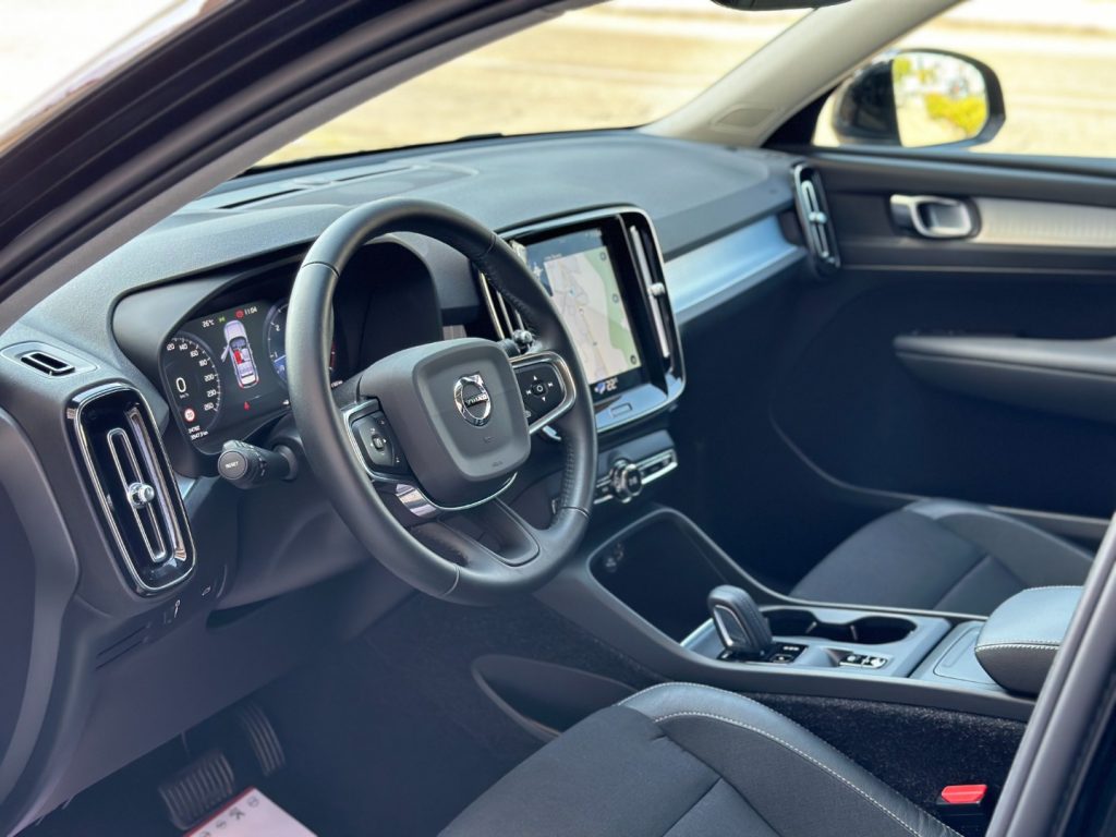 VOLVO XC40 D3 Geartronic Momentum Pro - 5