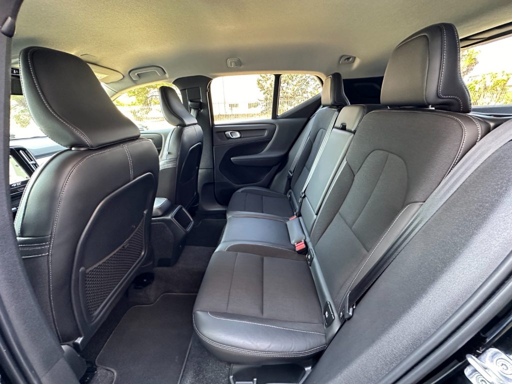 VOLVO XC40 D3 Geartronic Momentum Pro - 10