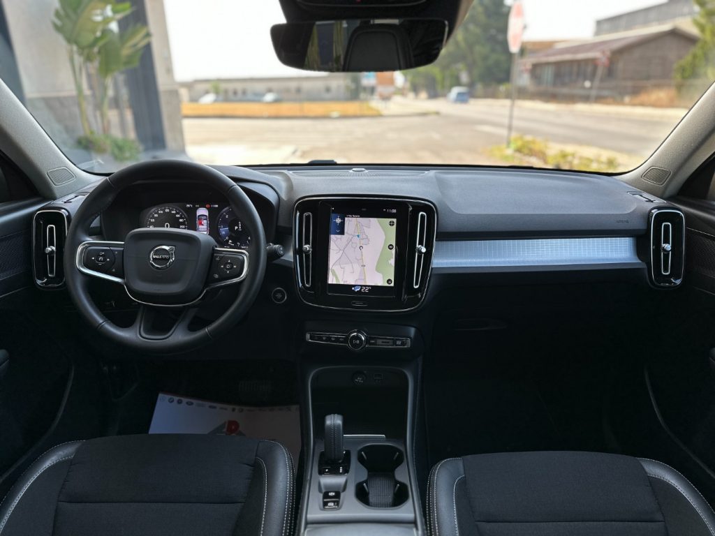 VOLVO XC40 D3 Geartronic Momentum Pro - 7