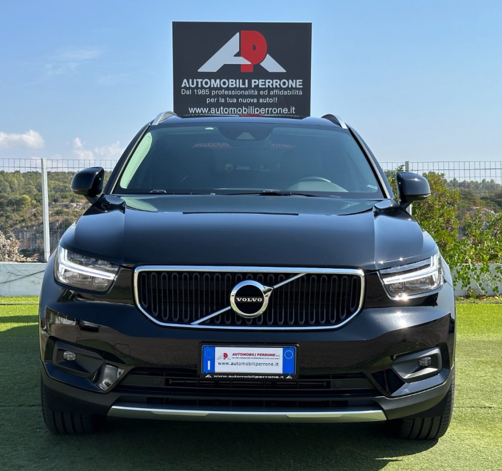 VOLVO XC40 D3 Geartronic Momentum Pro - 2