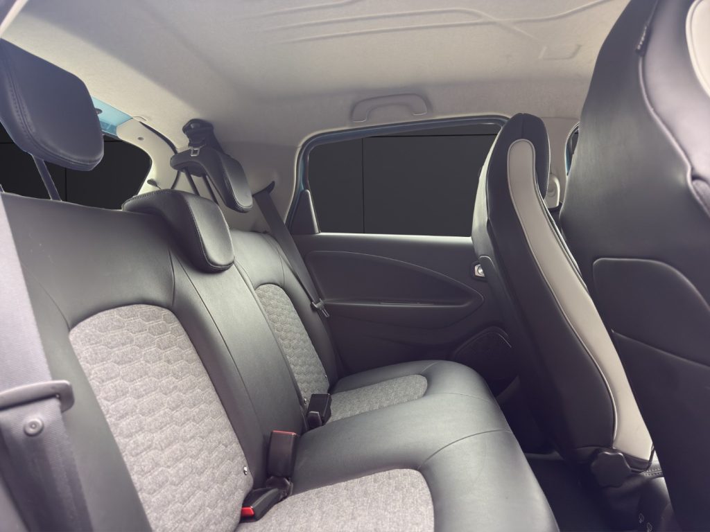 RENAULT ZOE Intens R135 - 19