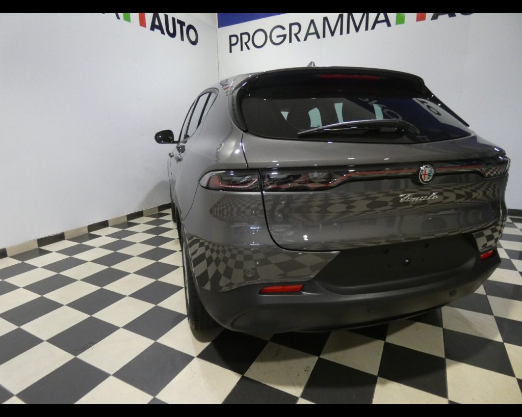 Auto Nuove Alfa Romeo Tonale benzina 1.5 130cv Hybrid TCT7 Sprint