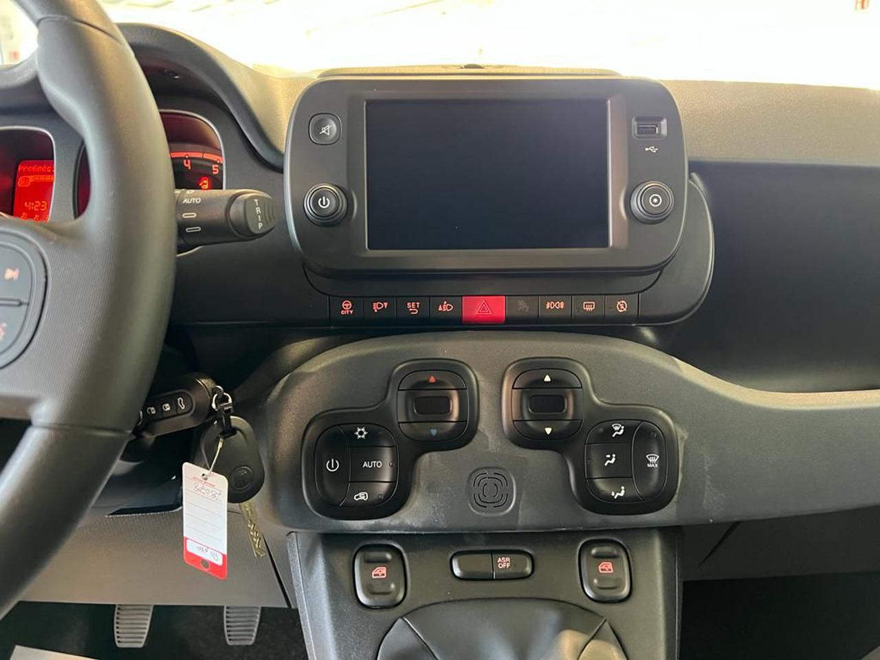 FIAT Panda Cross 1.0 FireFly S&S Hybrid - cruscotto