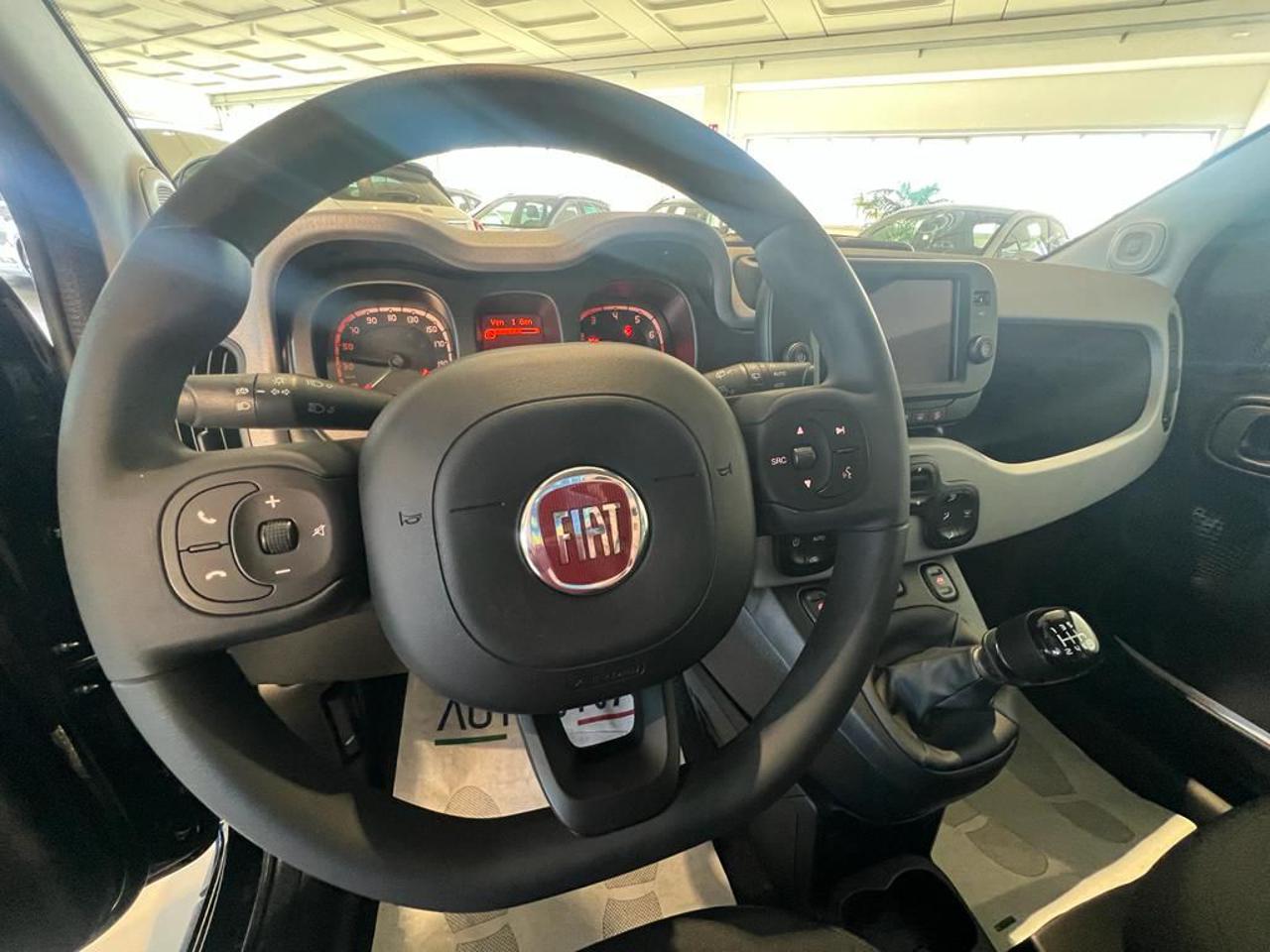 FIAT Panda 1.0 FireFly S&S Hybrid Garmin - cruscotto