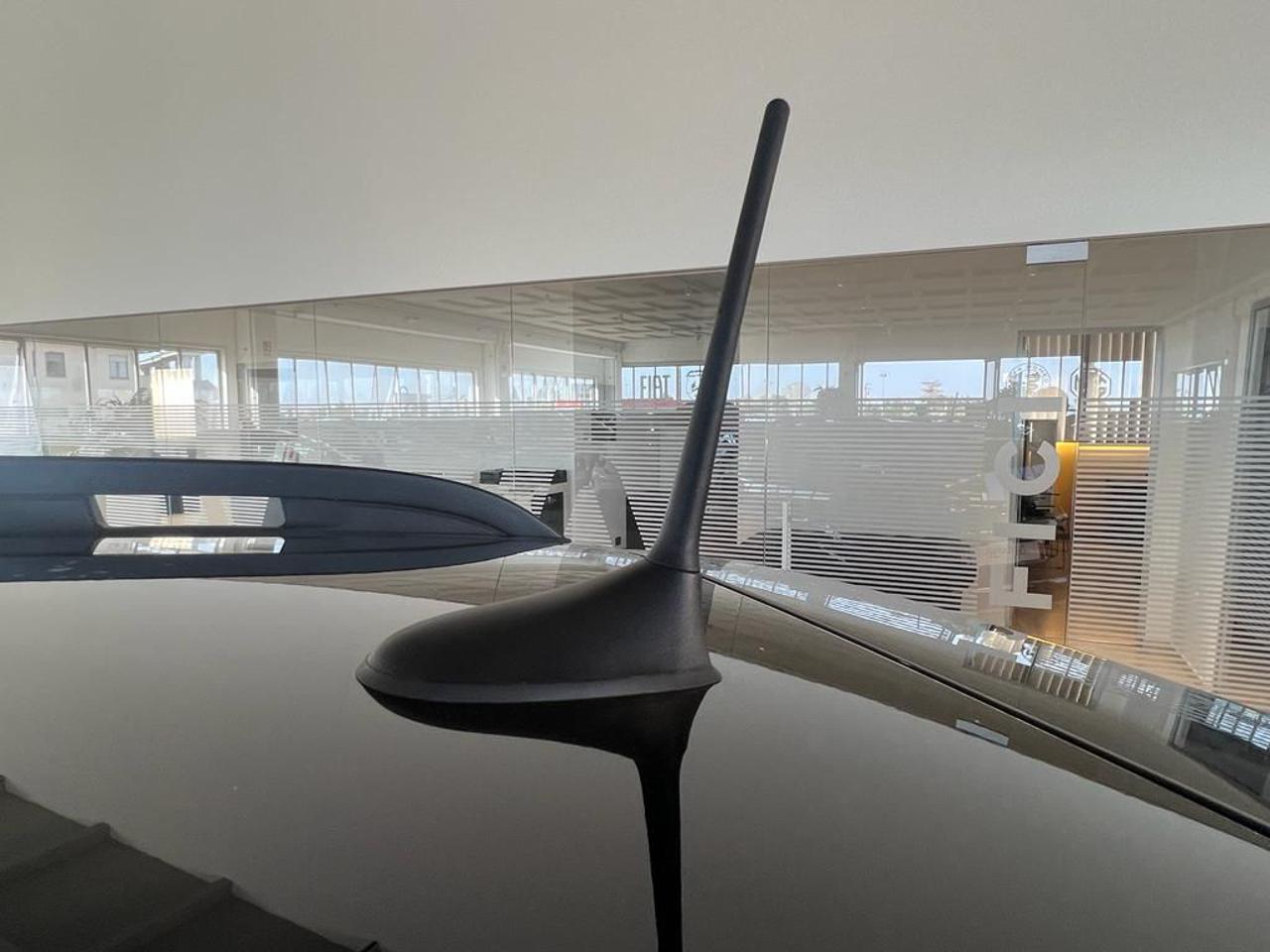 FIAT Panda 1.0 FireFly S&S Hybrid Garmin - sportelli-interni