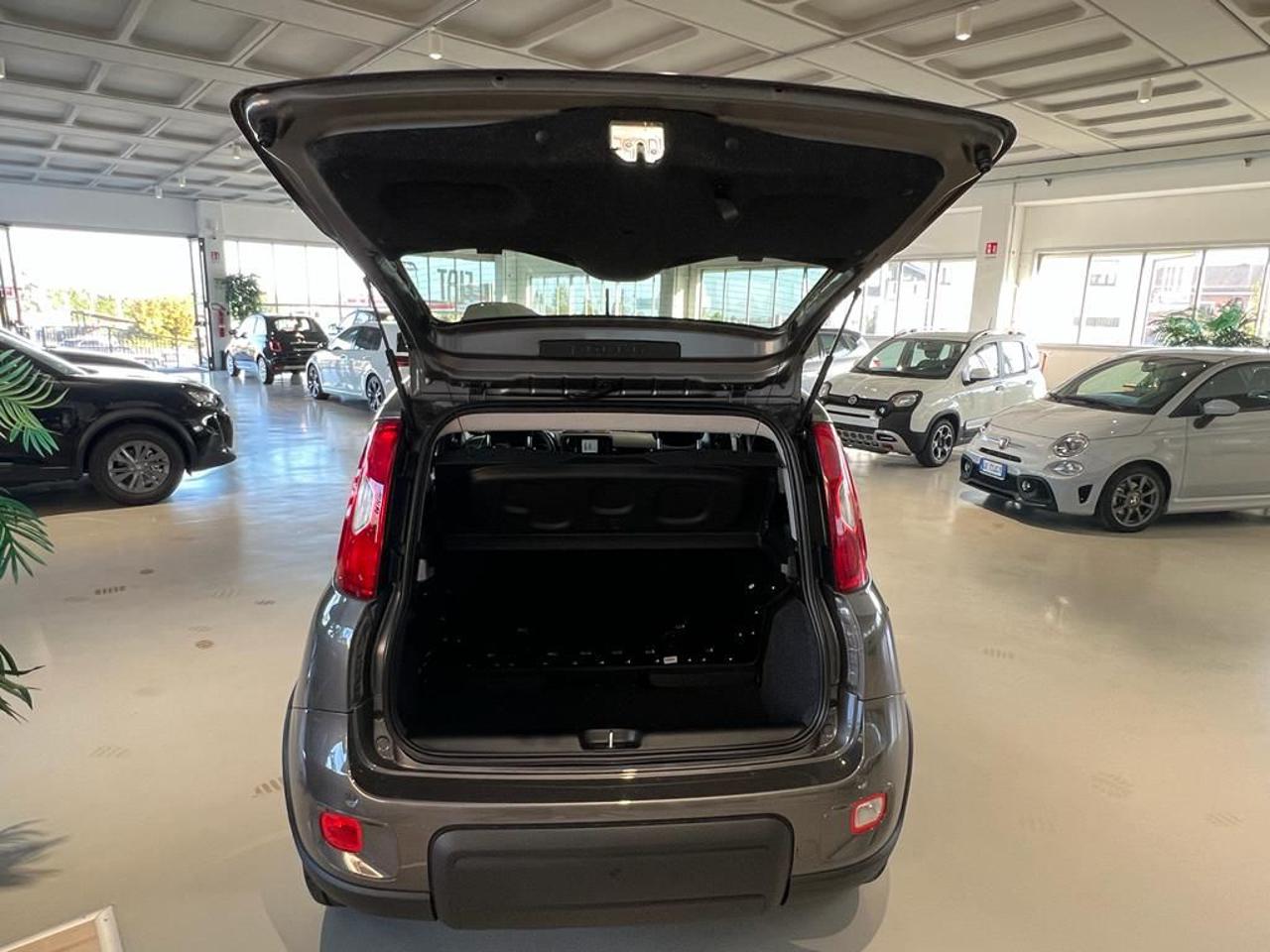 FIAT Panda 1.0 FireFly S&S Hybrid - posteriore