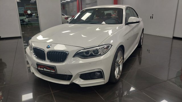 BMW 220 Bianco pastello