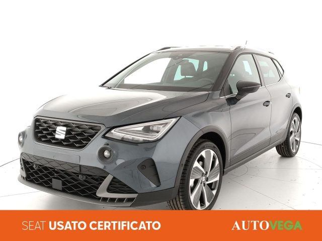 SEAT Arona Nero pastello