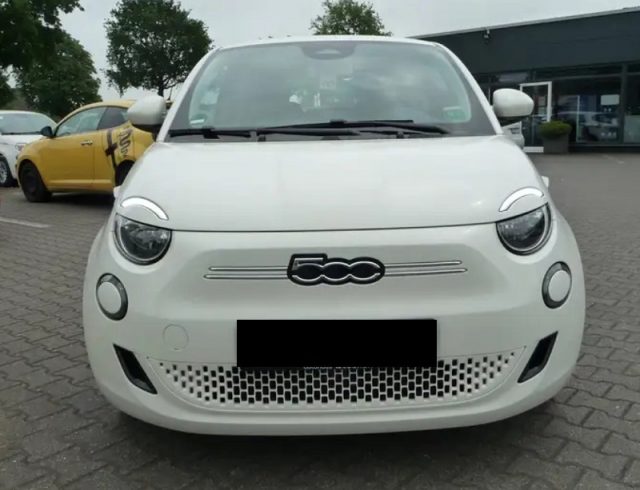 FIAT 500 Action Berlina 23,65 kWh 